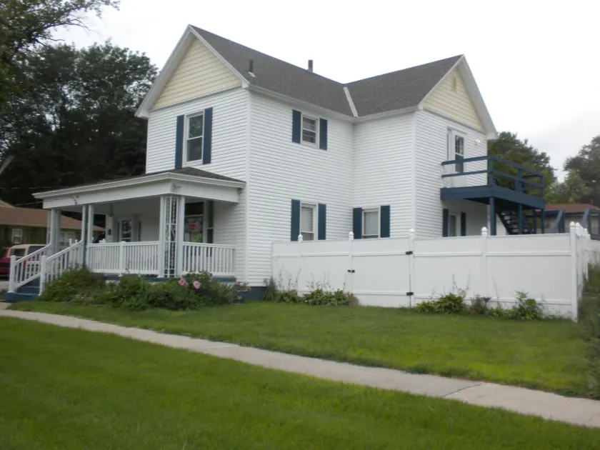 Hillside Cottages - Image 1