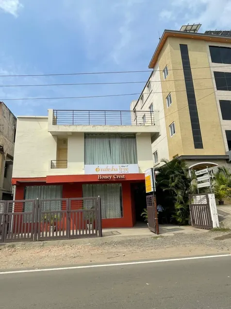 Naksha Tree Hotels- Ramapuram - Image 1