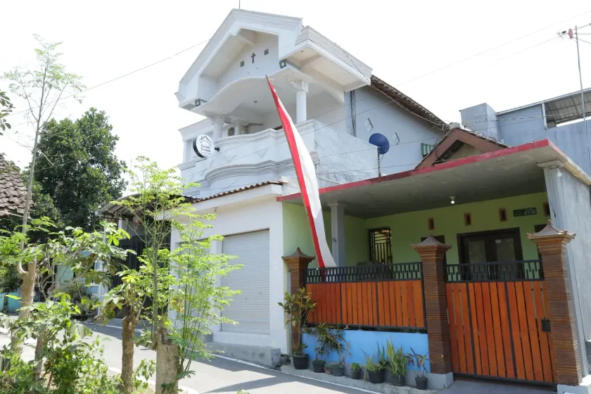 SPOT ON 93189 Rumah Berkah Syariah - Image 1