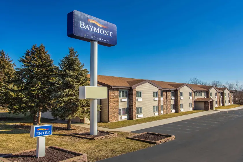 Baymont by Wyndham Joliet - Image 1