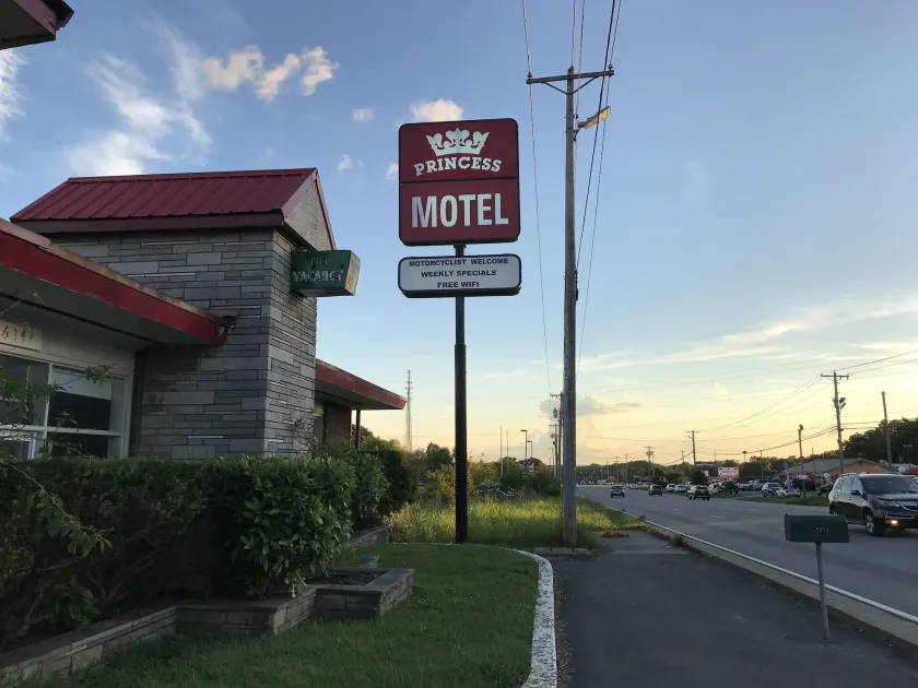Princess Motel Maryville - Image 1