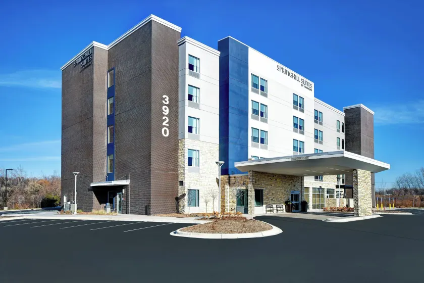 SpringHill Suites by Marriott St. Paul Arden Hills - Image 1