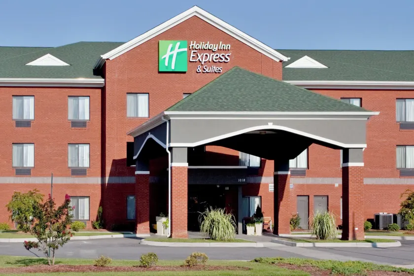 Holiday Inn Express Hotel & Suites Suffolk by IHG - Image 1
