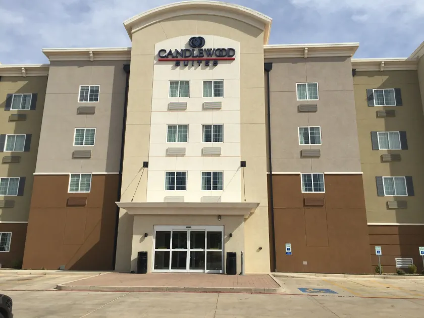 Candlewood Suites Woodward by IHG - Image 1