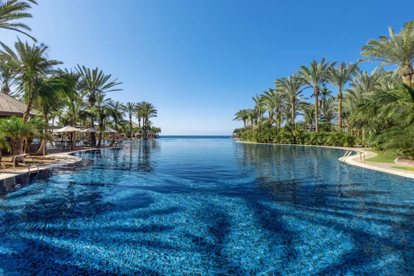 Unique Club at Lopesan Costa Meloneras Resort - Image 1