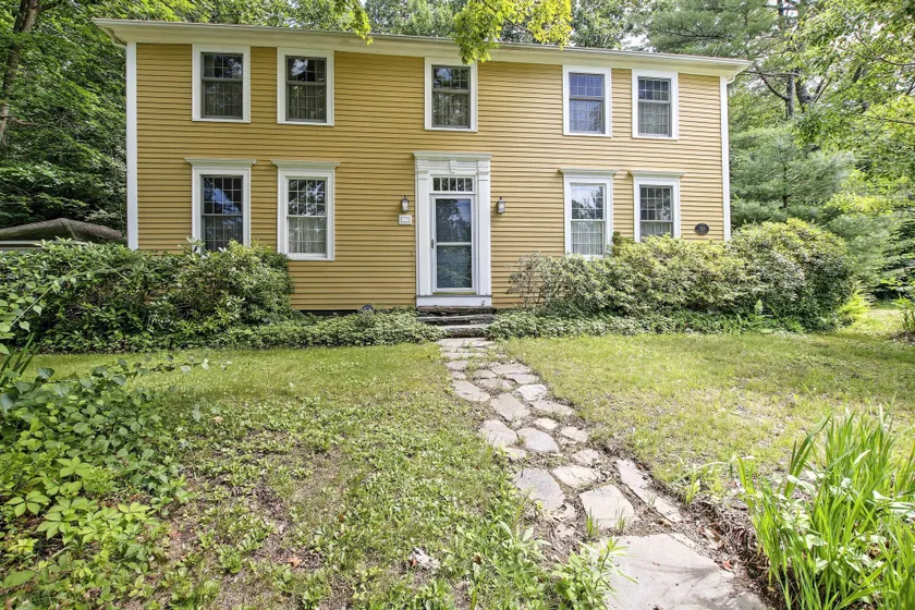 Historic Huntington Home - Walk to Westfield River - Image 1
