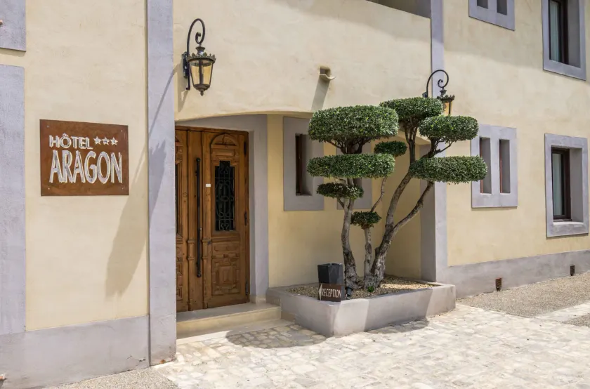 Hôtel l'Aragon à 50m de la cité de Carcassonne - Image 1