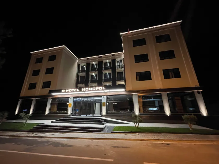 Hotel Monopol - Image 1