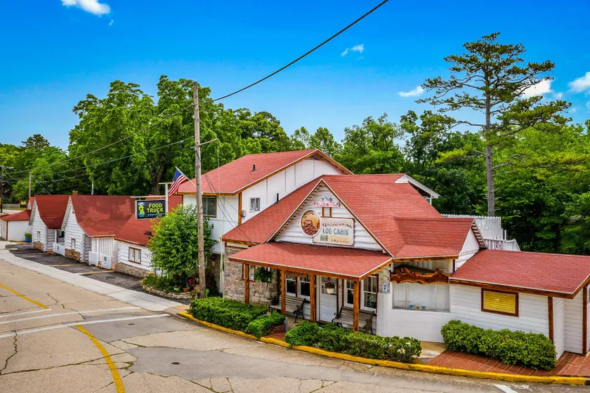 Log Cabin Inn - Image 1