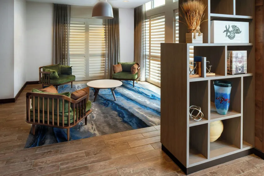 Fairfield Inn & Suites by Marriott Savannah Midtown - Image 1