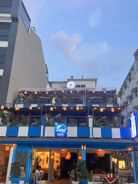 Simirna Sahil Otel - Image 1