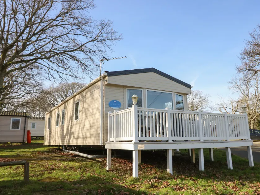 15 Rosewood - Image 1