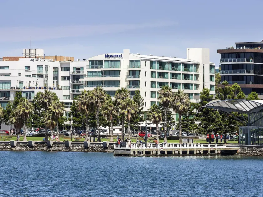 Novotel Geelong - Image 1