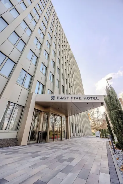 East Five Hotel Frankfurt Offenbach - Image 1