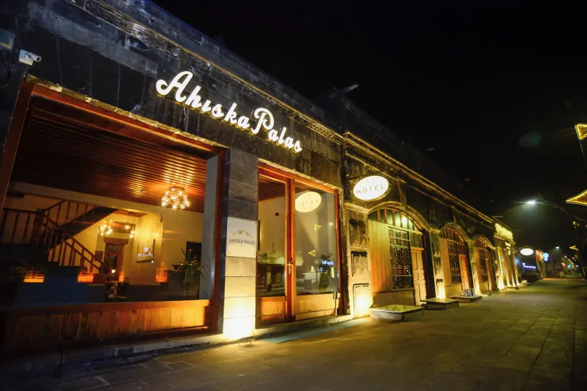 AHISKA PALAS OTEL - Image 1