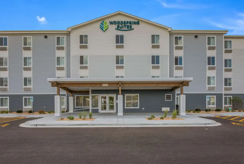 WoodSpring Suites Chicago Midway - Image 1