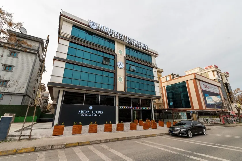 ARENA LUXURY - Image 1