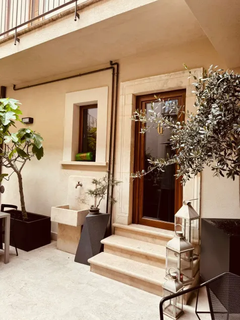 Albergo Diffuso Ginevra Boutique Rooms - Palazzo Leosini - Residenze D'Epoca - Image 1