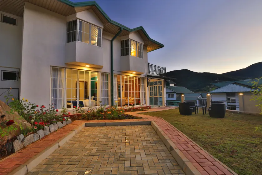 Lemas Holiday Bungalow - Image 1
