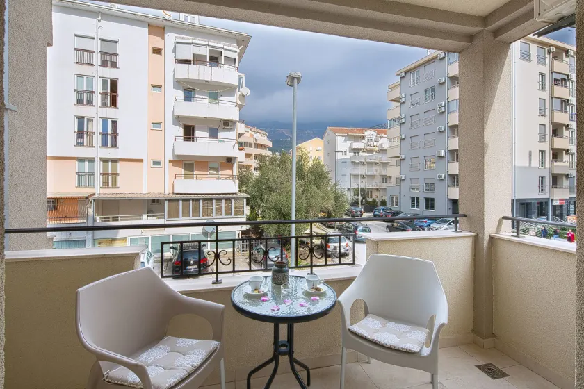 Le Marc Guest house - Image 1
