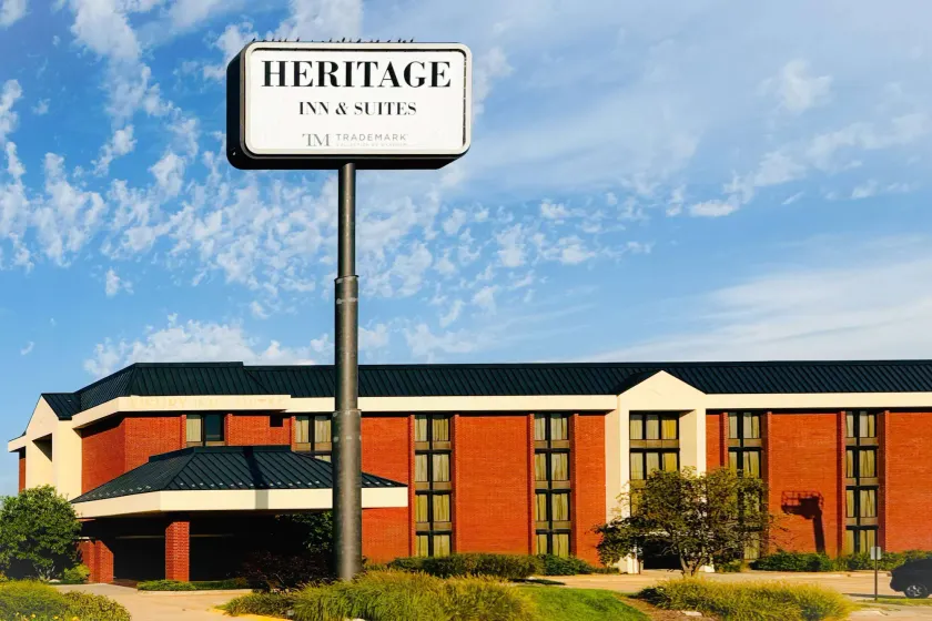Heritage Inn & Suites St Louis Fenton, Trademark by Wyndham - Image 1