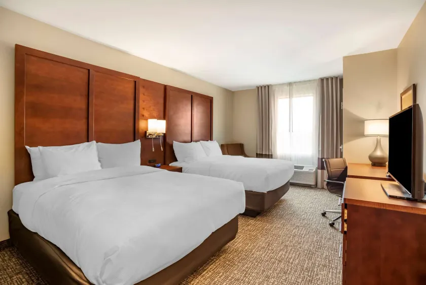 Comfort Inn & Suites Winchester - Image 1