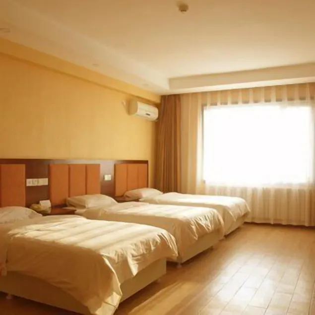 Dalian Sanhe Hotel - Image 1