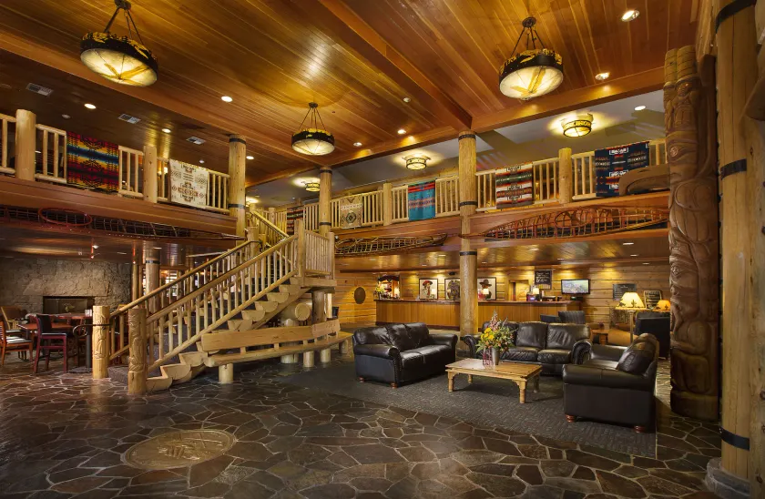 Heathman Lodge - Image 1