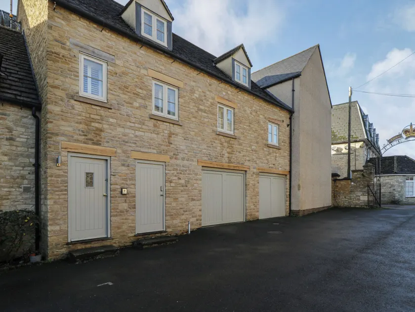 Flat 6 - Image 1