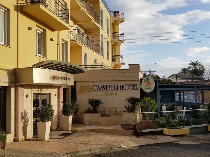 Castelli Hotel Nicosia - Image 1