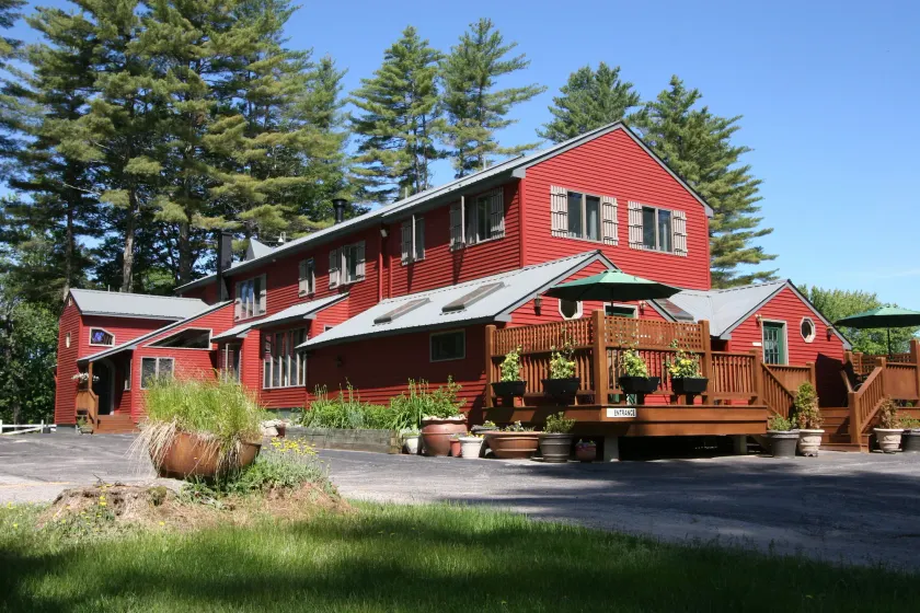 Old Saco Inn - Image 1