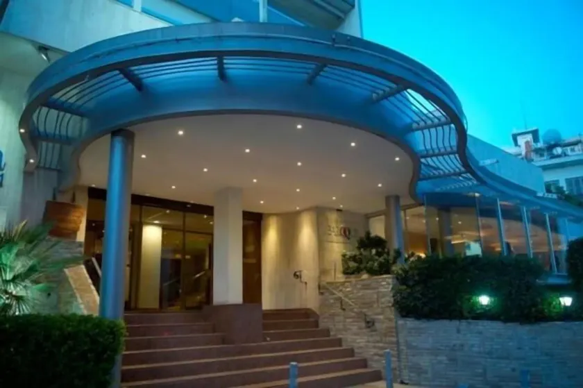 Cleopatra Hotel - Image 1