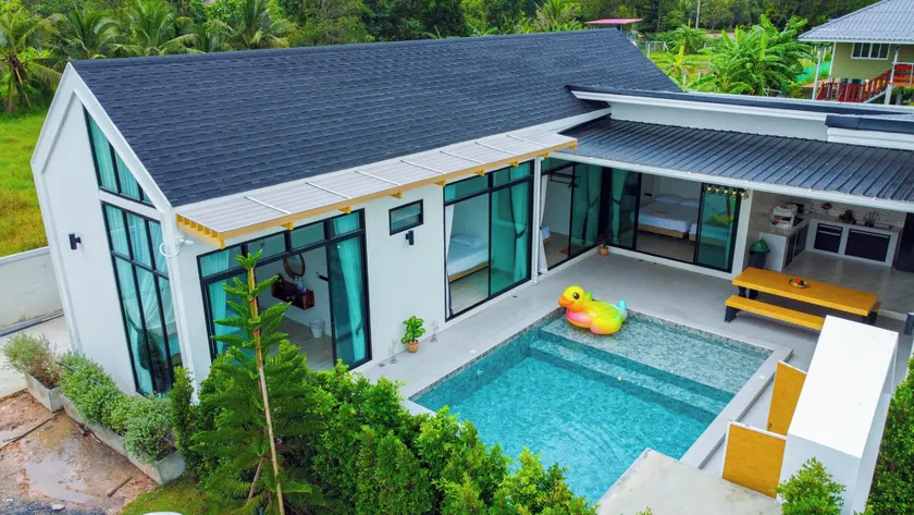 Villa Paramount 1 - Image 1