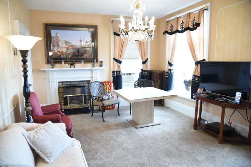 Noble Suites - Image 1
