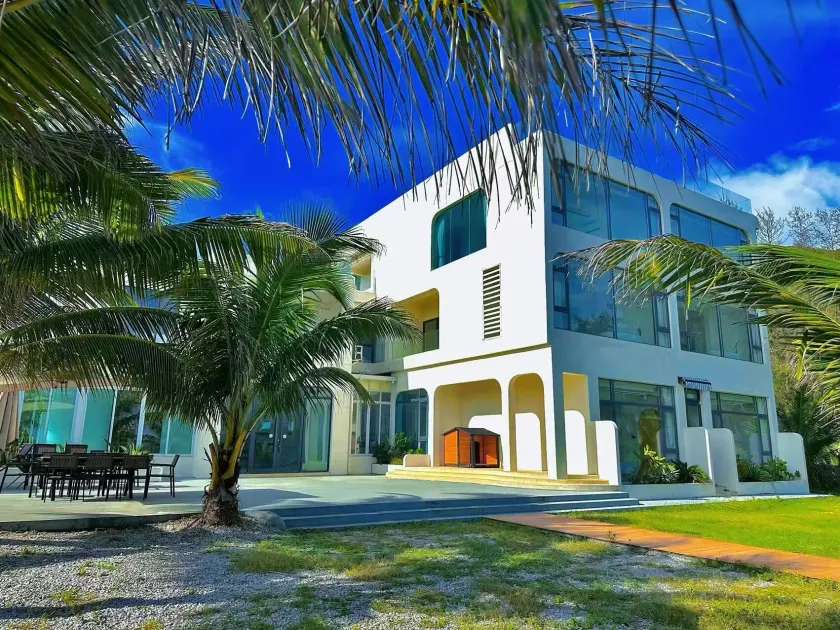 Nirvana Seaview Homestay - Image 1