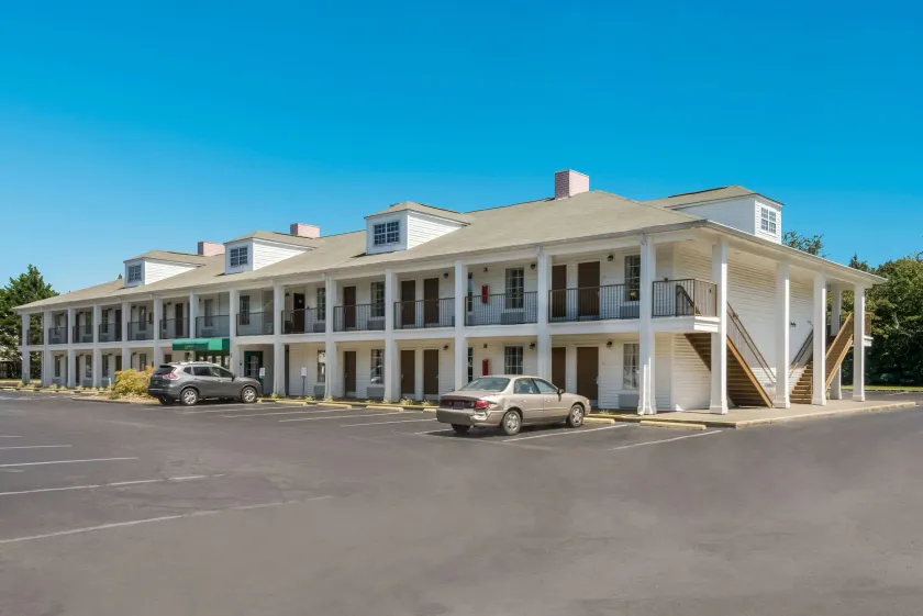 Quality Inn Decherd - Winchester - Image 1
