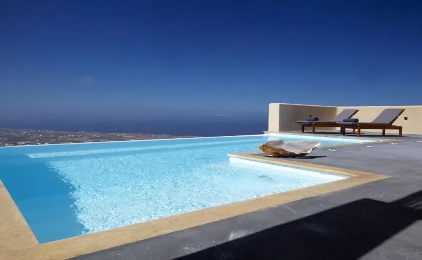 Voreina Gallery Suites - Image 1