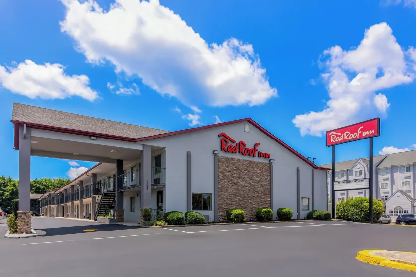 Red Roof Inn Rock Hill - Image 1
