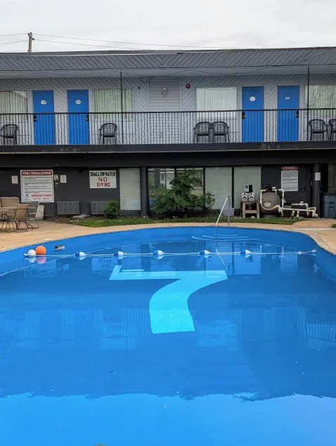 7 Nights Stay - Image 1