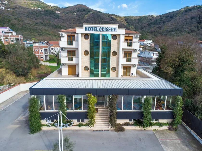 Hotel Odissey Jaz - Image 1