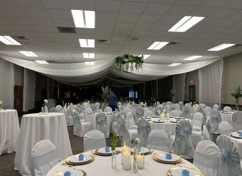 Cardinal Inn & Event Center - Reception