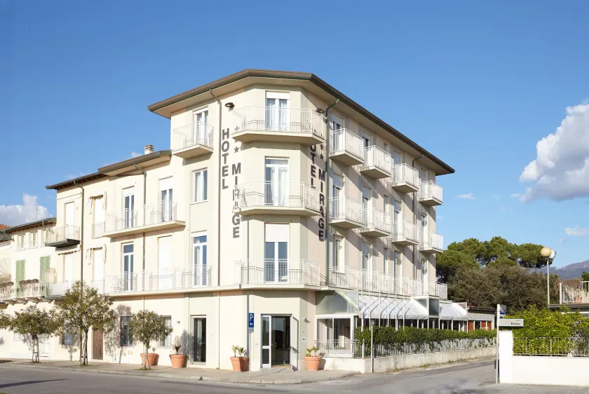 Hotel Mirage - Image 1