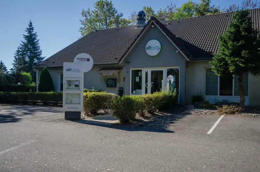 Brit Hotel Confort Nancy Lunéville - Image 1