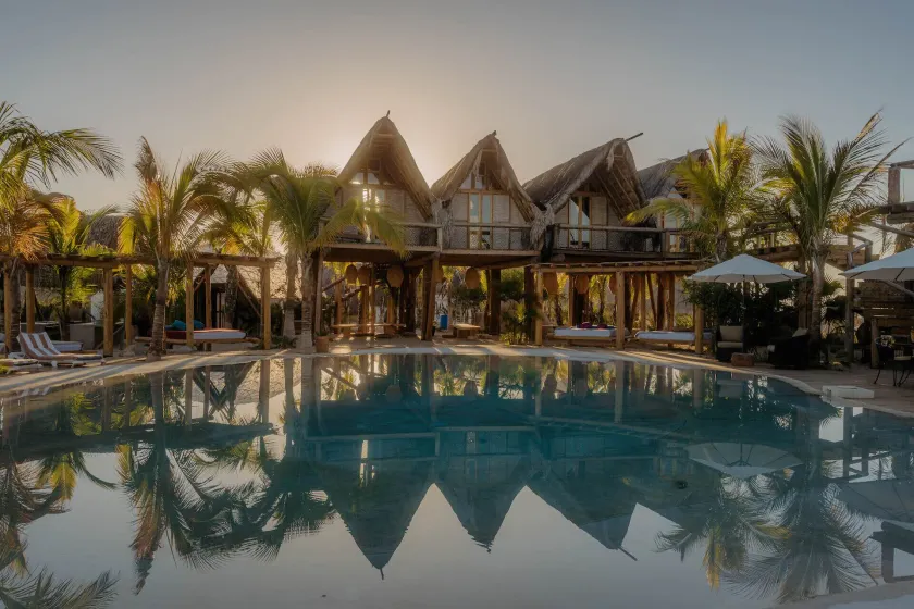Baja Nomads Hotel - Image 1