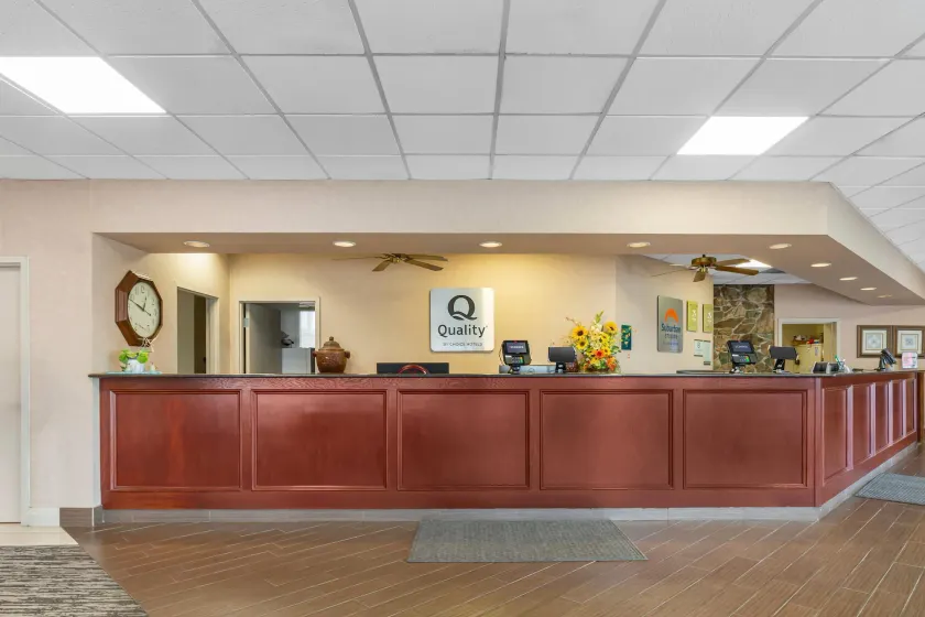 Quality Inn and Conference Center I-80 Grand Island - Vestíbulo