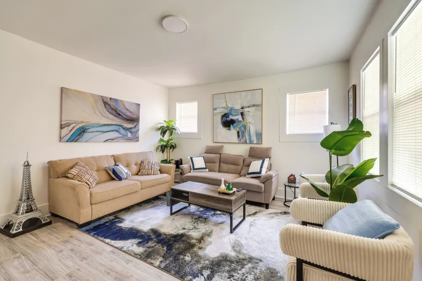 Renovated Birmingham Home Ideal for Work Trips! - Image 1