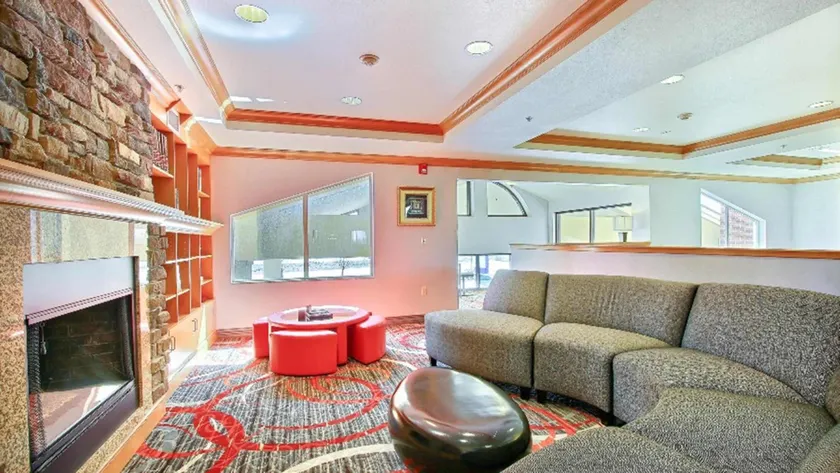Holiday Inn Express & Suites - Meridian - Boise West by IHG - Lobby-lounge