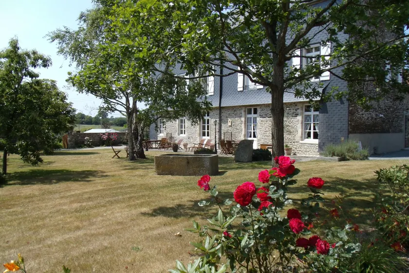 Le Tertre - Image 1