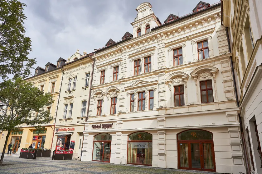 Hotel Royal - Image 1