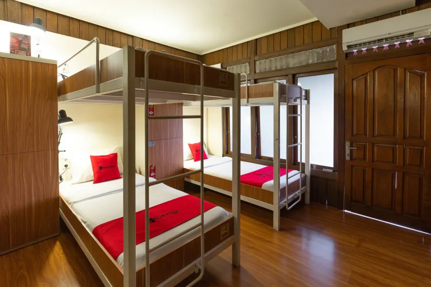 RedDoorz Hostel @ Dago 2 - Image 1